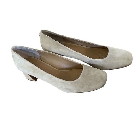 NYDJ Women's Beige Suede Block Heel Pumps size 8.5 - Picture 1 of 10